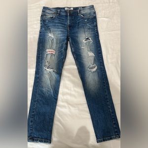 Blue distressed men’s skinny jeans